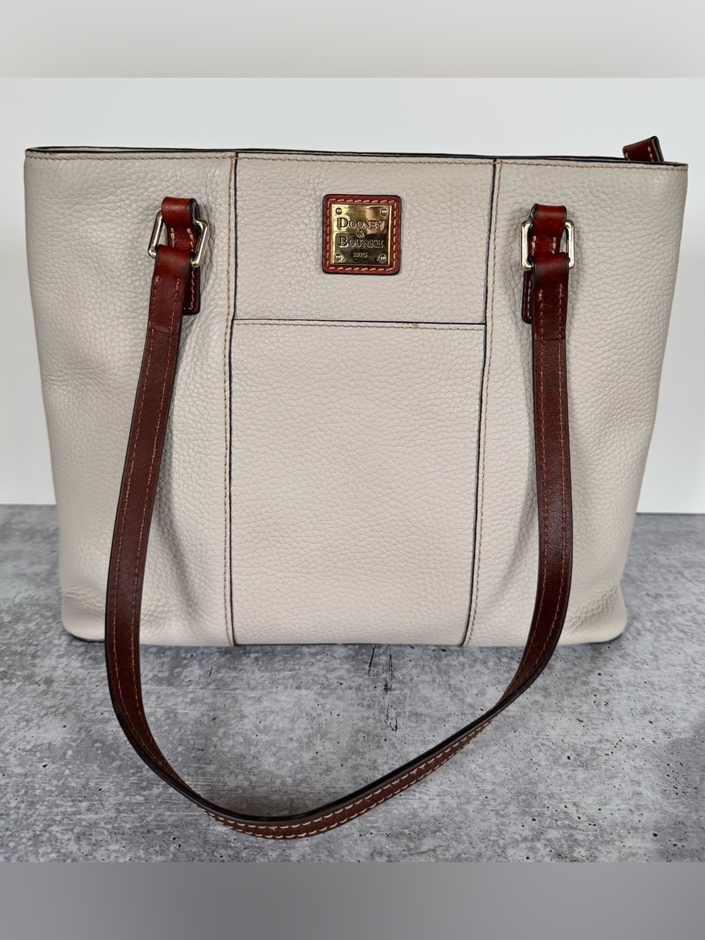 Dooney & Bourke Pebble Grain Lexington Leather Tote bag Taupe